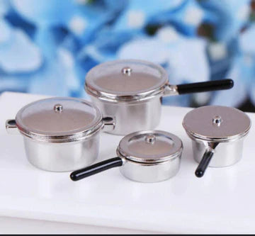 Silver Cooking Pan Set (4 Pcs)