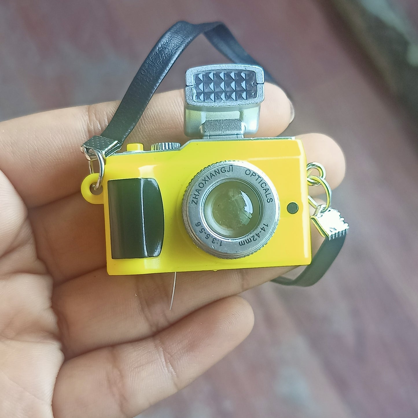 Camera (only flash light)