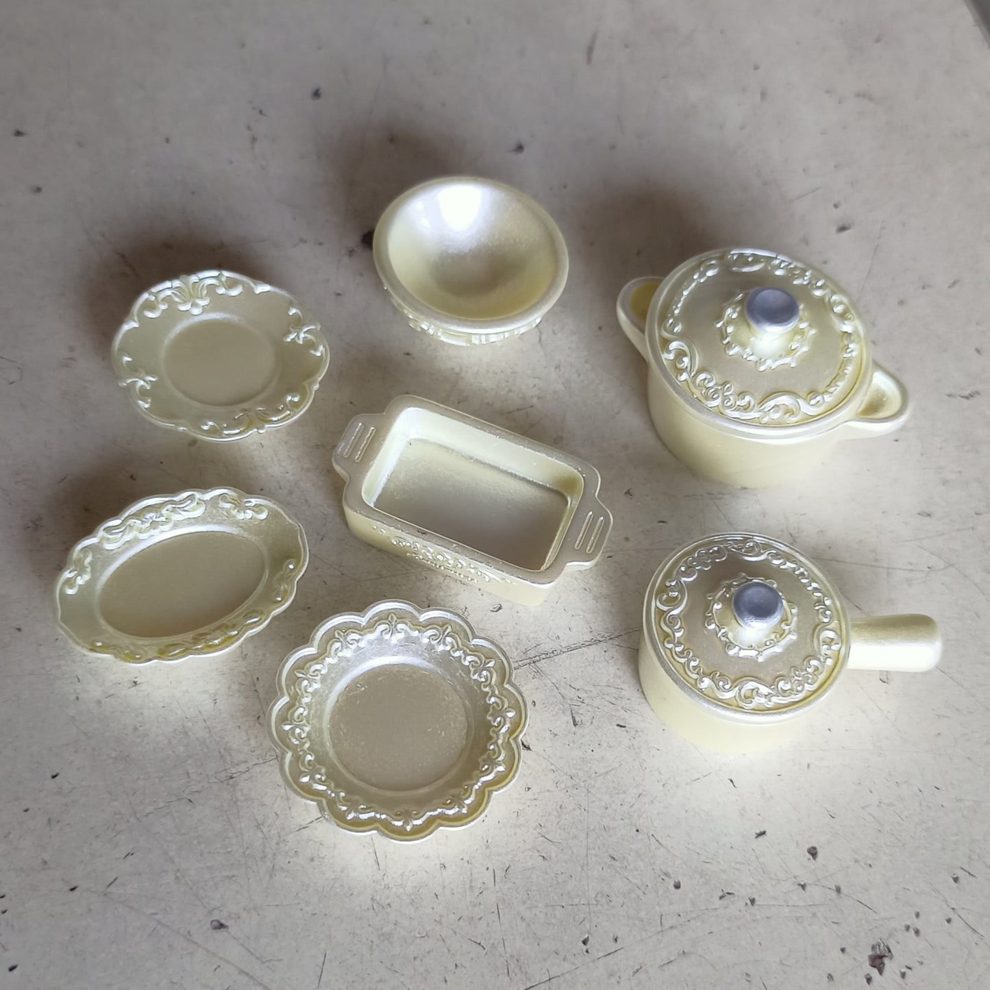 Serving Dishes (7 pcs)