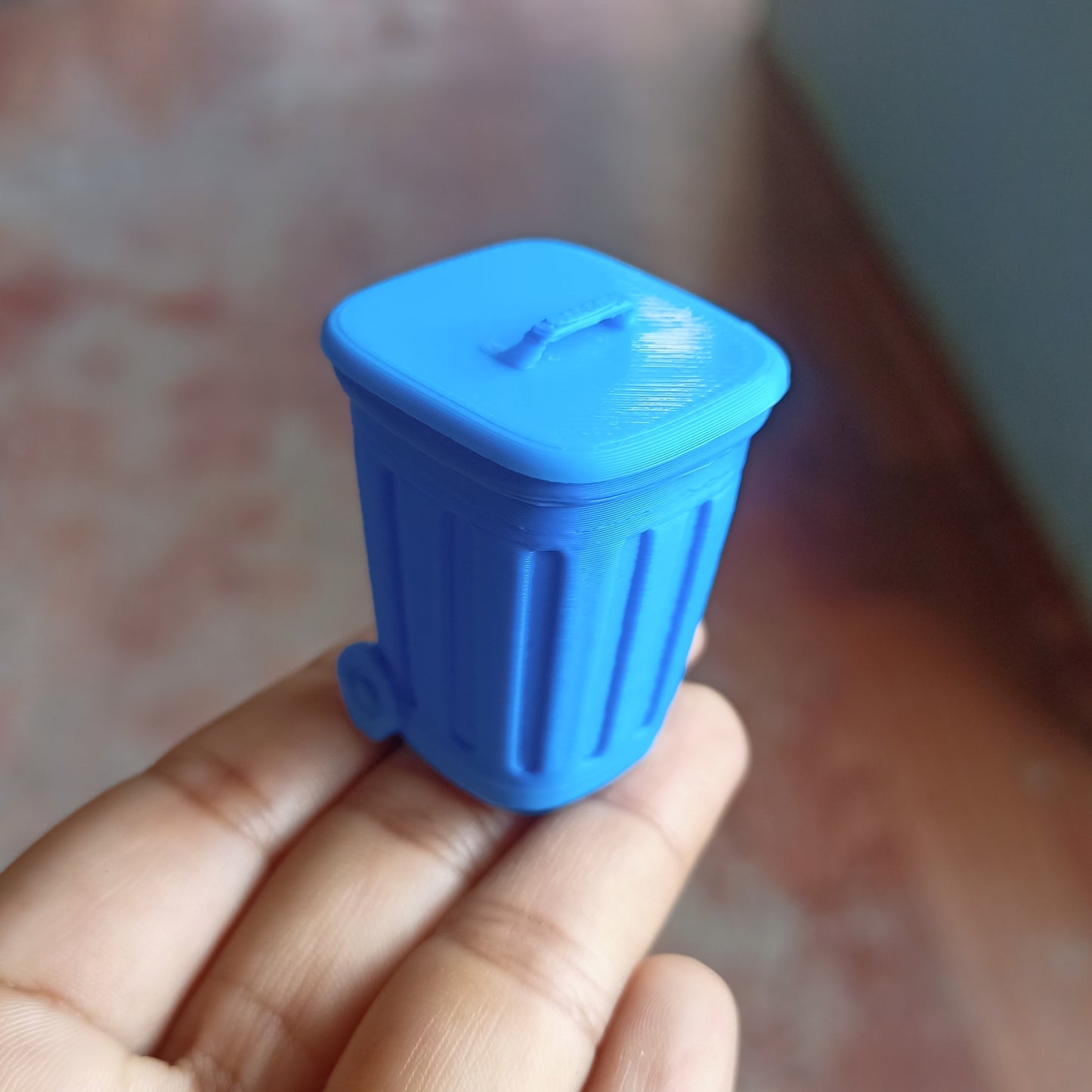 Trash Can / Dustbin